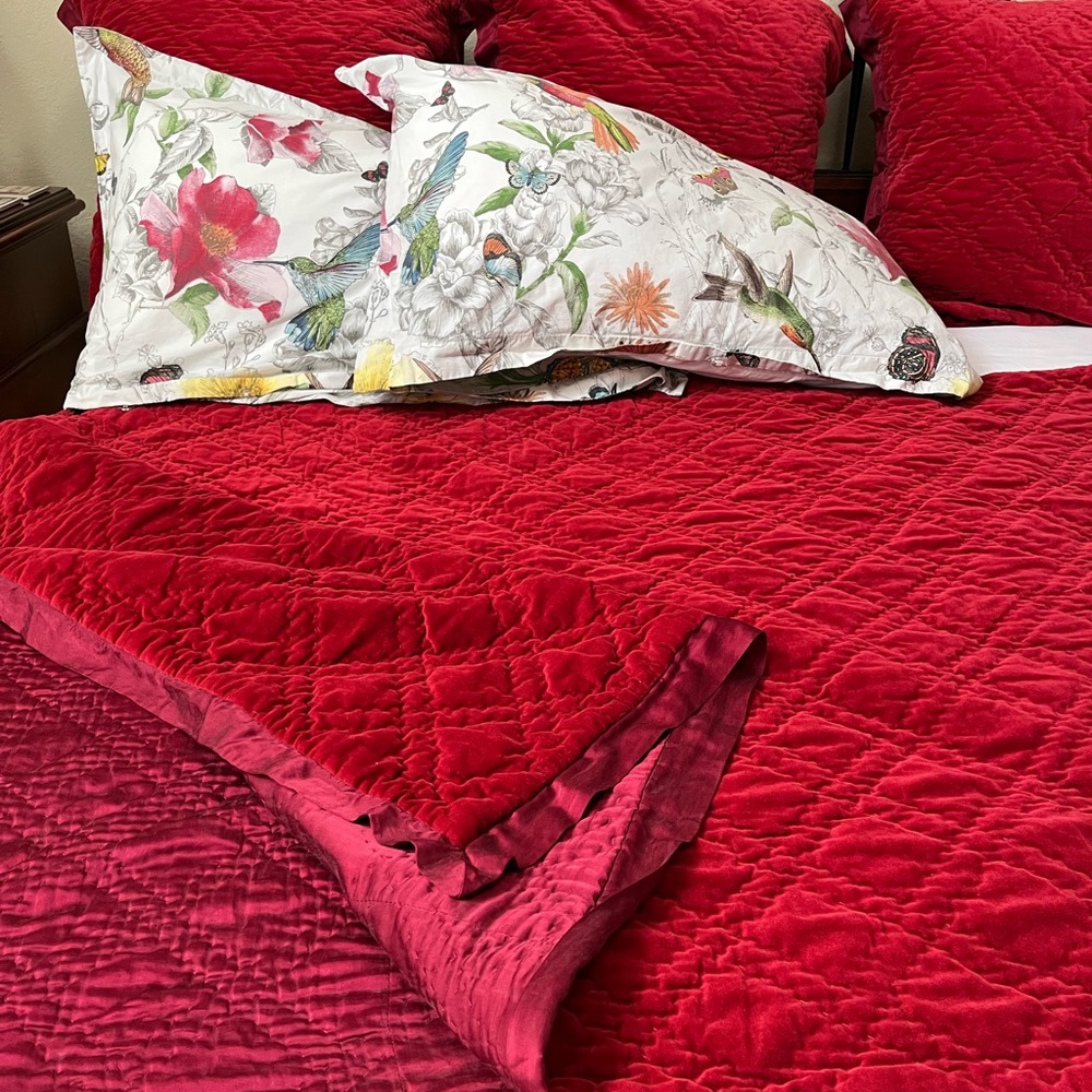 Pottery Barn Red Velvet King size quilt and 3 Euro Shams.